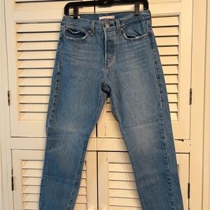 Levi's Women's Straight Leg Blue Jeans